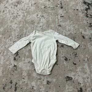 Hanna Andersson Baby Oatmeal Long Sleeve Bodysuit Size 3/6 Months